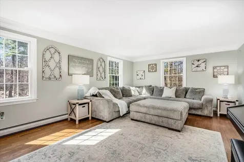 7 Jackson Square Bedford NH 03110