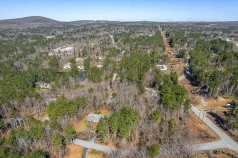 7 Jackson Square Bedford NH 03110