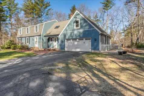 7 Jackson Square Bedford NH 03110