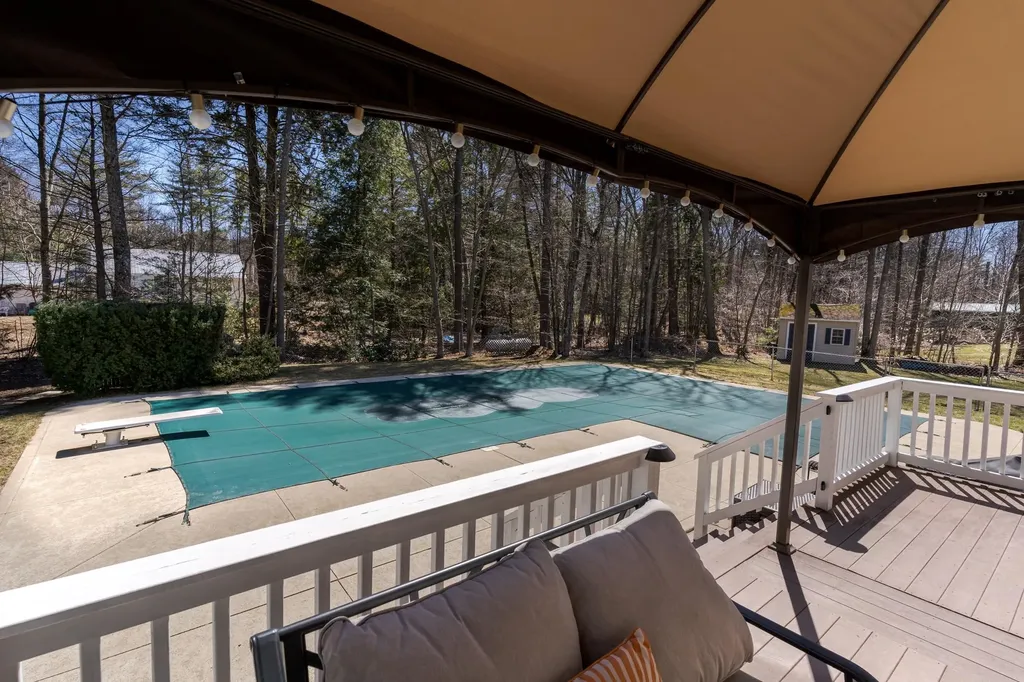 50 Meadow Lane Rochester NH 03867