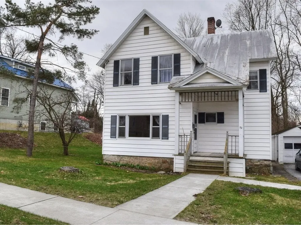 32 Brainerd Street St. Albans City VT 05478
