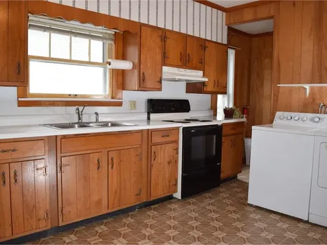 32 Brainerd Street St. Albans City VT 05478