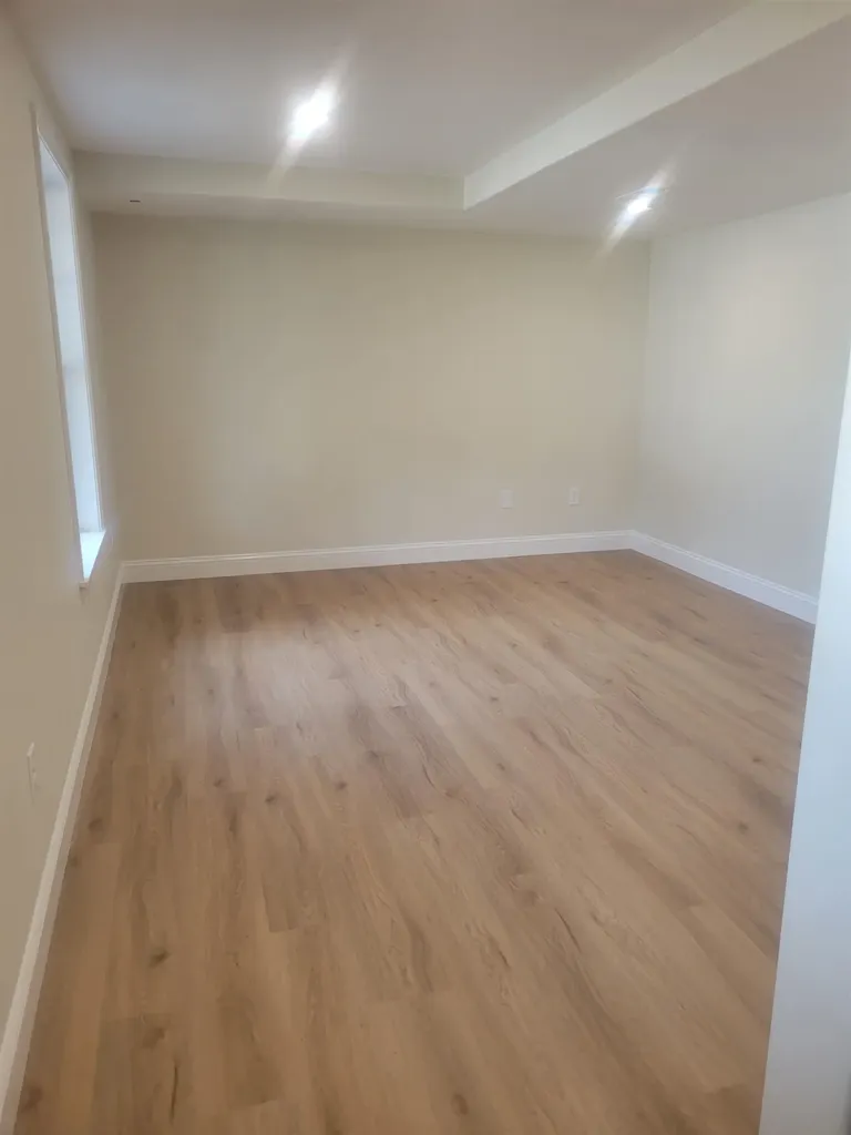 9-B Mustang Drive Litchfield NH 03052