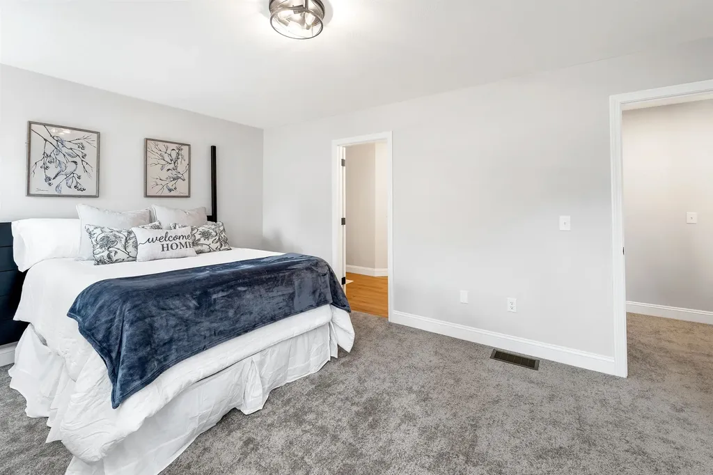 9-B Mustang Drive Litchfield NH 03052