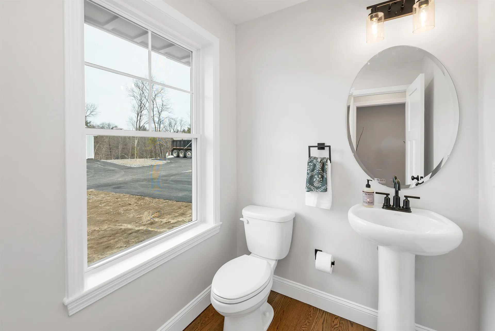 9-B Mustang Drive Litchfield NH 03052