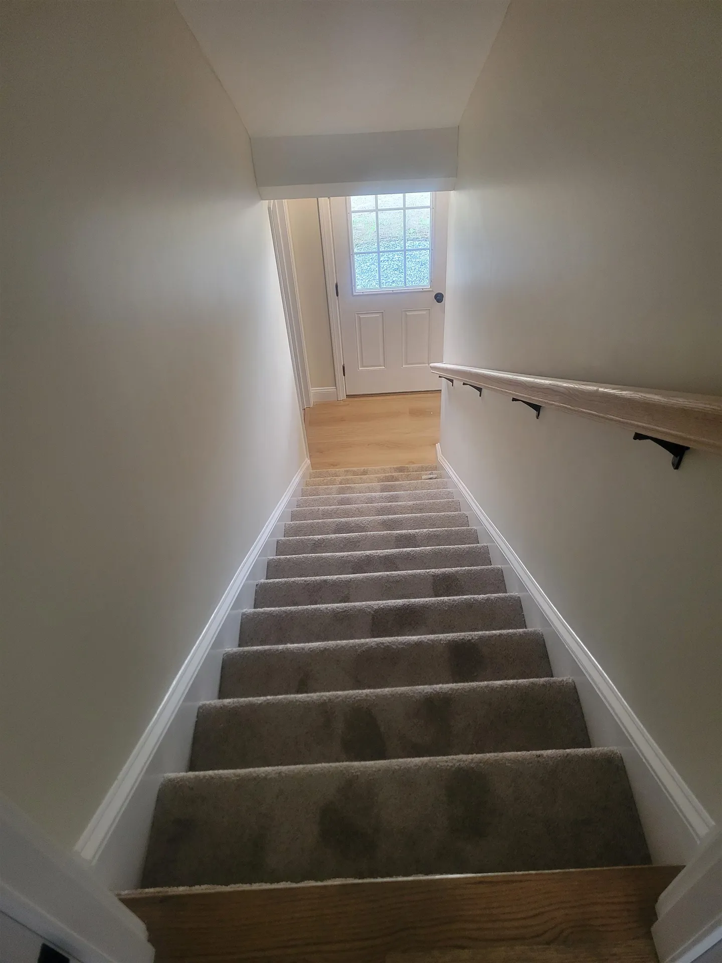 9-B Mustang Drive Litchfield NH 03052