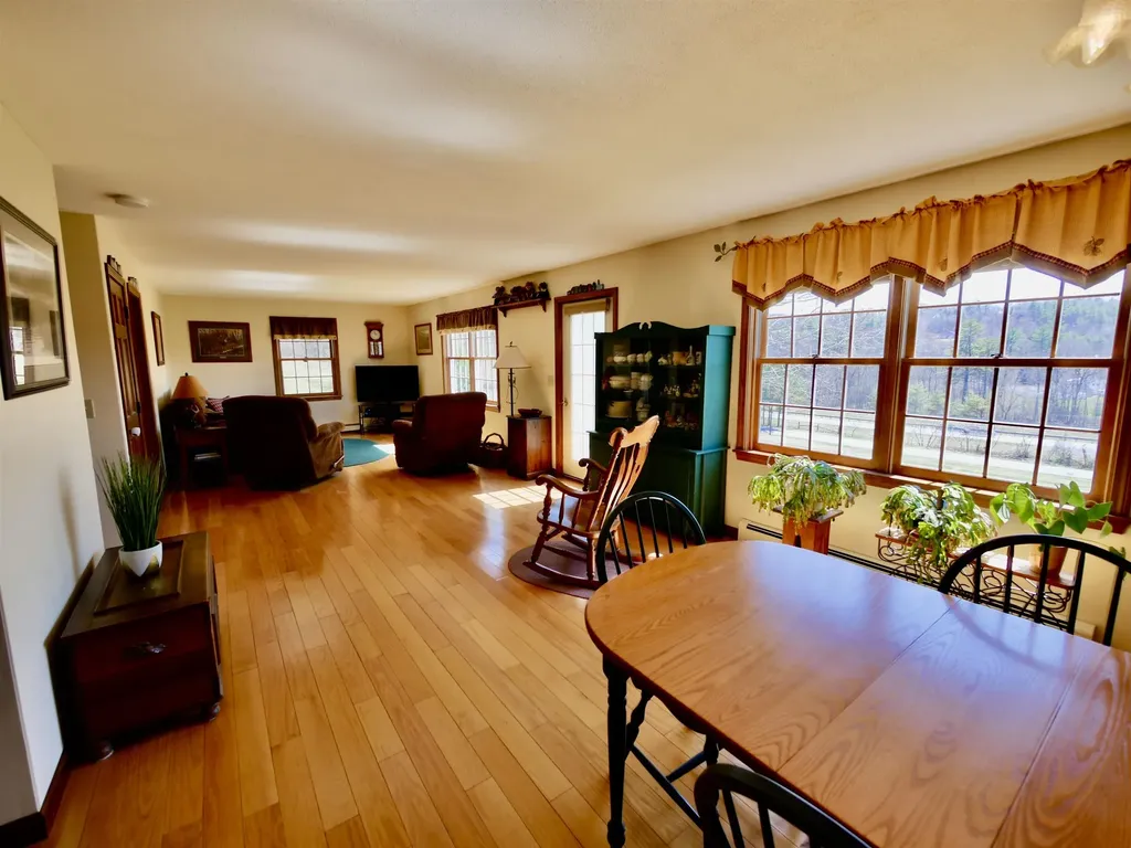 15 Farr Road Lebanon NH 03766