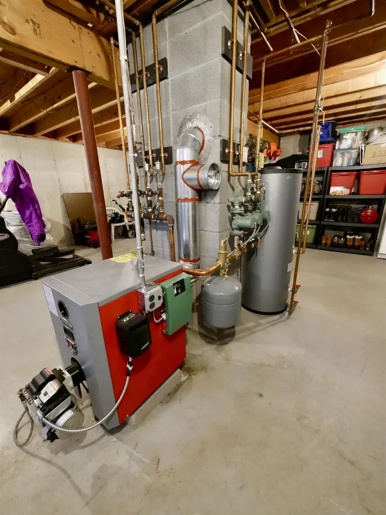 15 Farr Road Lebanon NH 03766