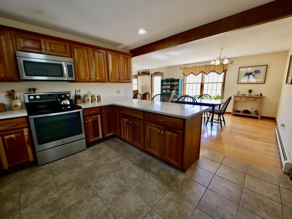 15 Farr Road Lebanon NH 03766