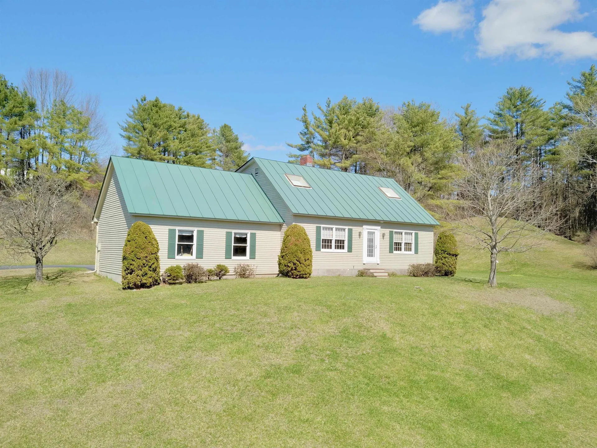 15 Farr Road Lebanon NH 03766