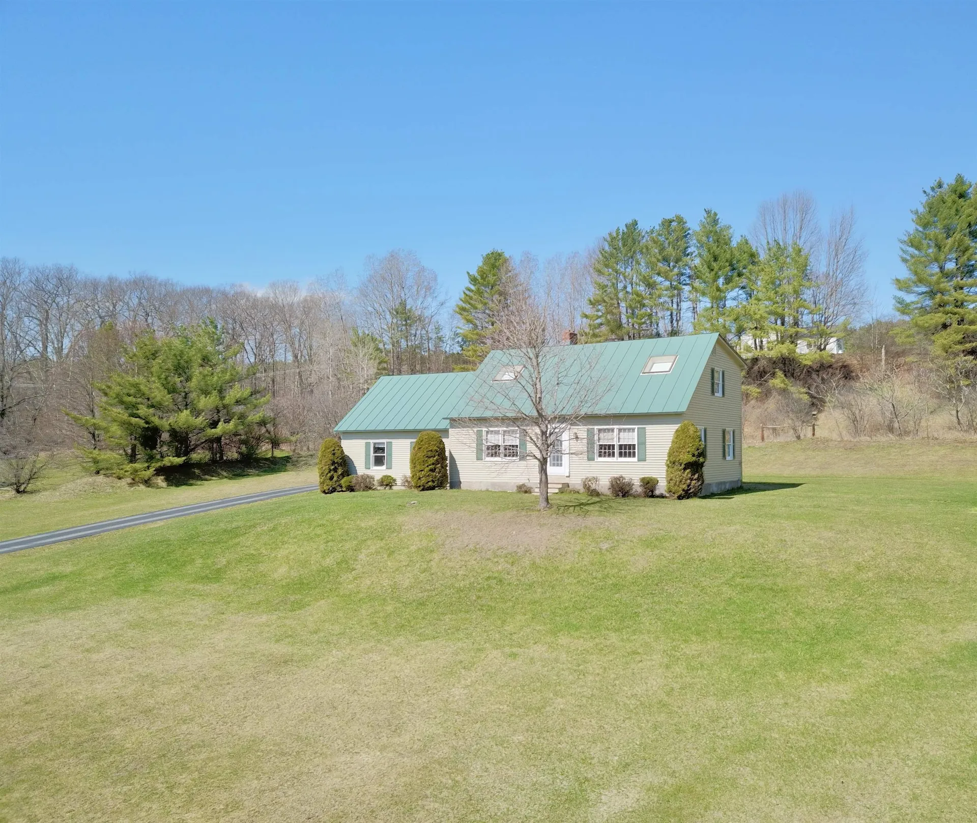 15 Farr Road Lebanon NH 03766