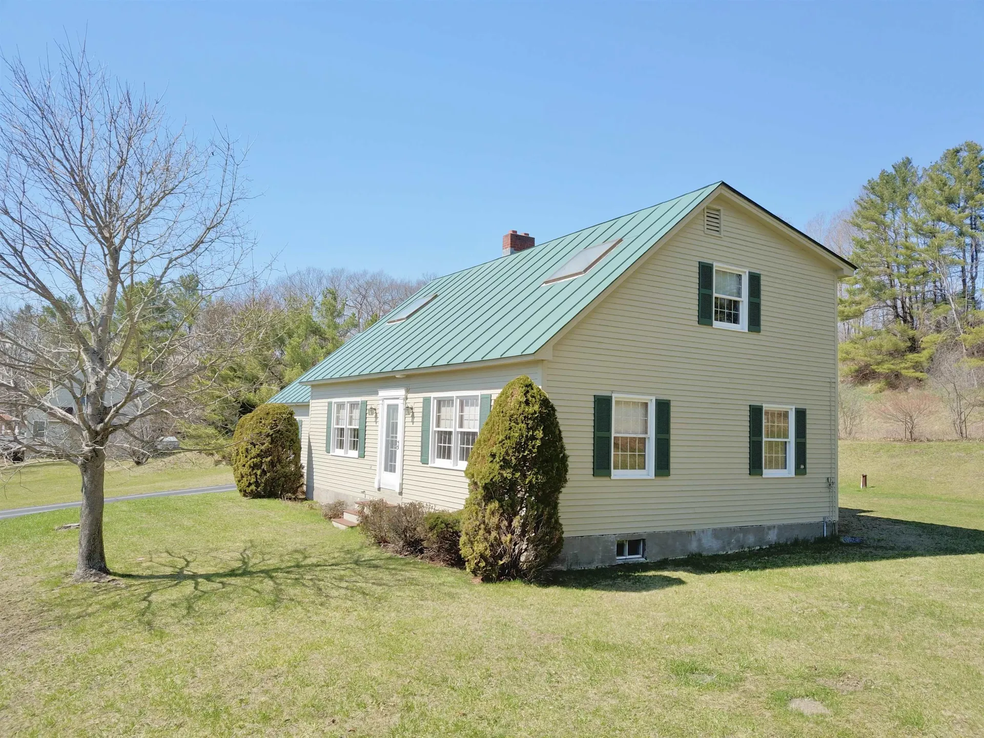15 Farr Road Lebanon NH 03766