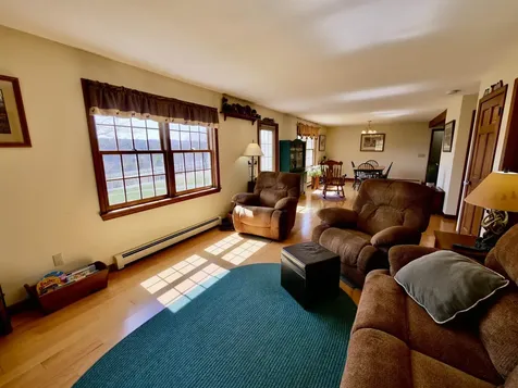 15 Farr Road Lebanon NH 03766