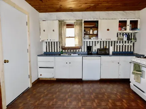 475 Old County Road Deering NH 03244