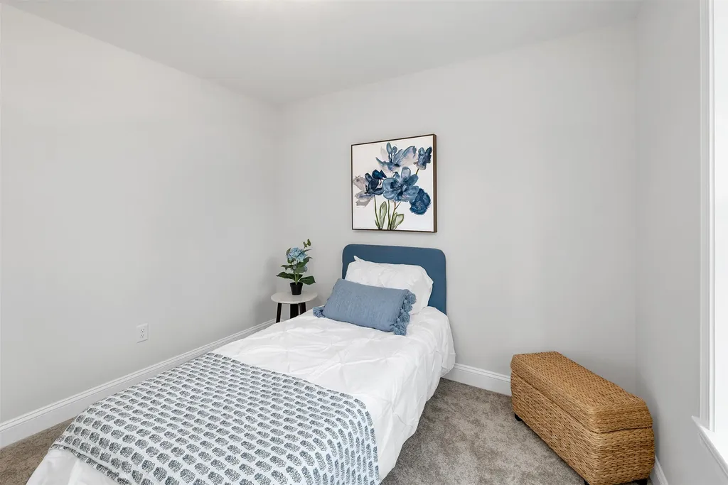 7-B Mustang Drive Litchfield NH 03052