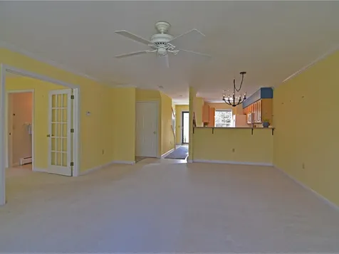 10 Stonington Circle South Burlington VT 05403