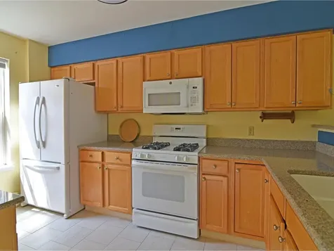 10 Stonington Circle South Burlington VT 05403