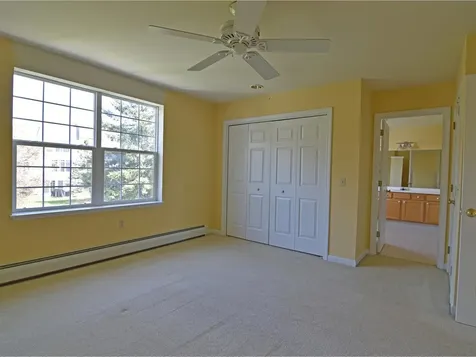 10 Stonington Circle South Burlington VT 05403