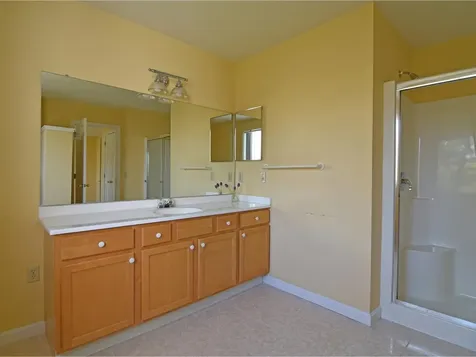 10 Stonington Circle South Burlington VT 05403