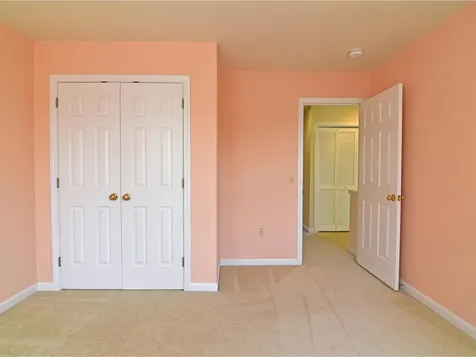 10 Stonington Circle South Burlington VT 05403