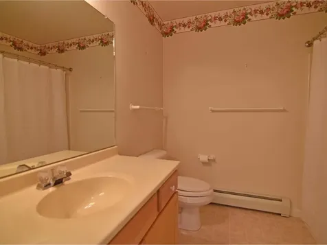 10 Stonington Circle South Burlington VT 05403