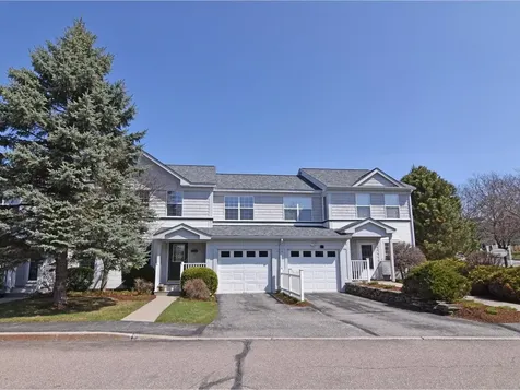 10 Stonington Circle South Burlington VT 05403