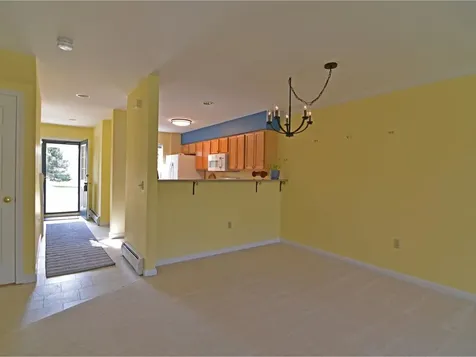 10 Stonington Circle South Burlington VT 05403