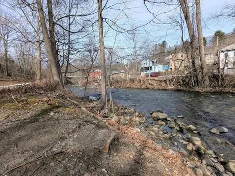 33 Frost Place Brattleboro VT 05301