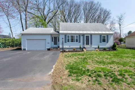 6 Paul Avenue Nashua NH 03060