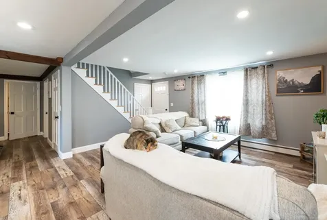 6 Paul Avenue Nashua NH 03060