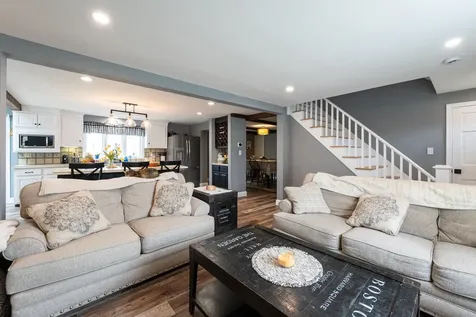 6 Paul Avenue Nashua NH 03060