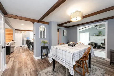 6 Paul Avenue Nashua NH 03060