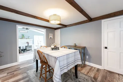 6 Paul Avenue Nashua NH 03060