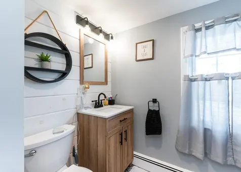 6 Paul Avenue Nashua NH 03060