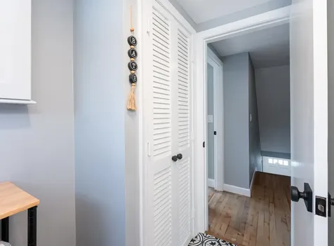 6 Paul Avenue Nashua NH 03060