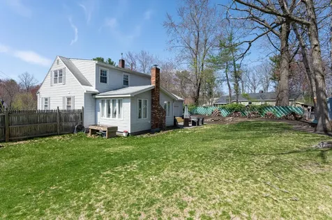 6 Paul Avenue Nashua NH 03060