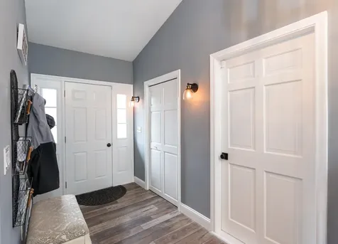 6 Paul Avenue Nashua NH 03060