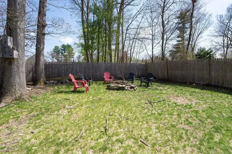 6 Paul Avenue Nashua NH 03060