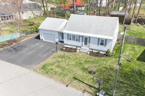 6 Paul Avenue Nashua NH 03060