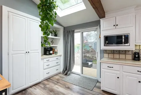 6 Paul Avenue Nashua NH 03060