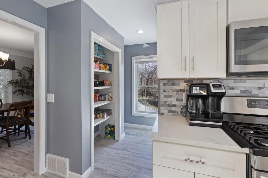 40 Fairlane Drive Bedford NH 03110