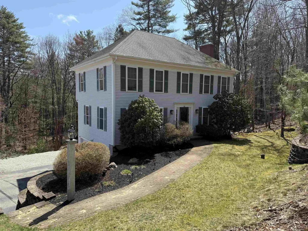 40 Fairlane Drive Bedford NH 03110