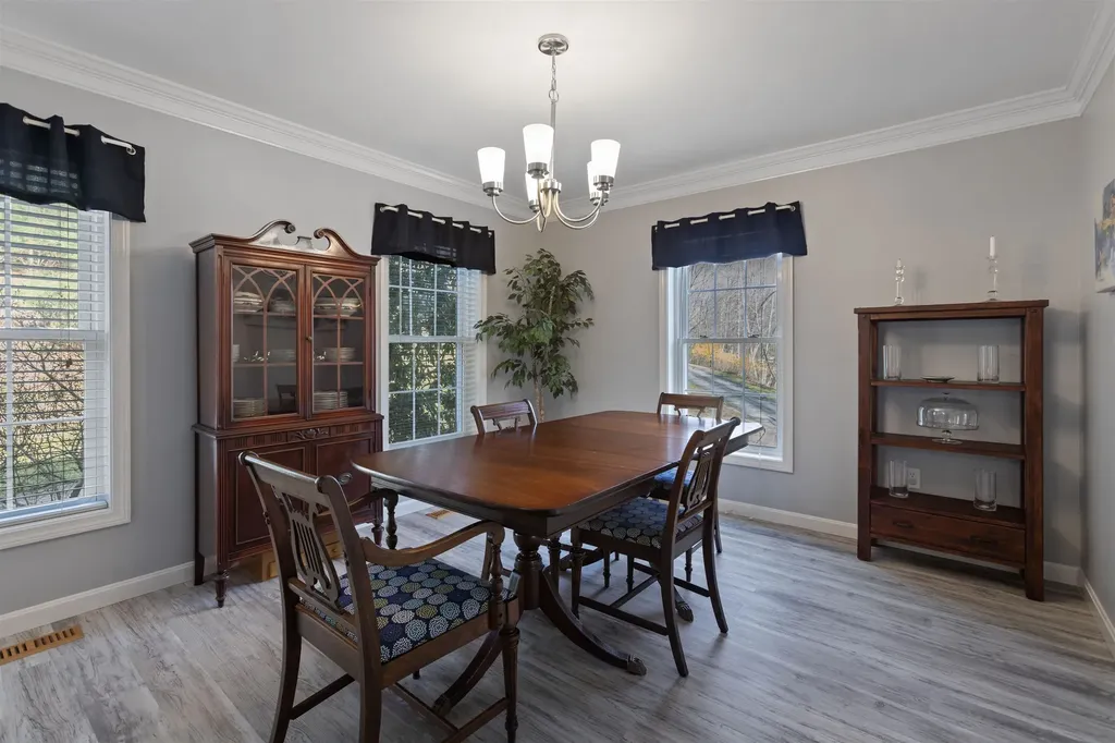 40 Fairlane Drive Bedford NH 03110