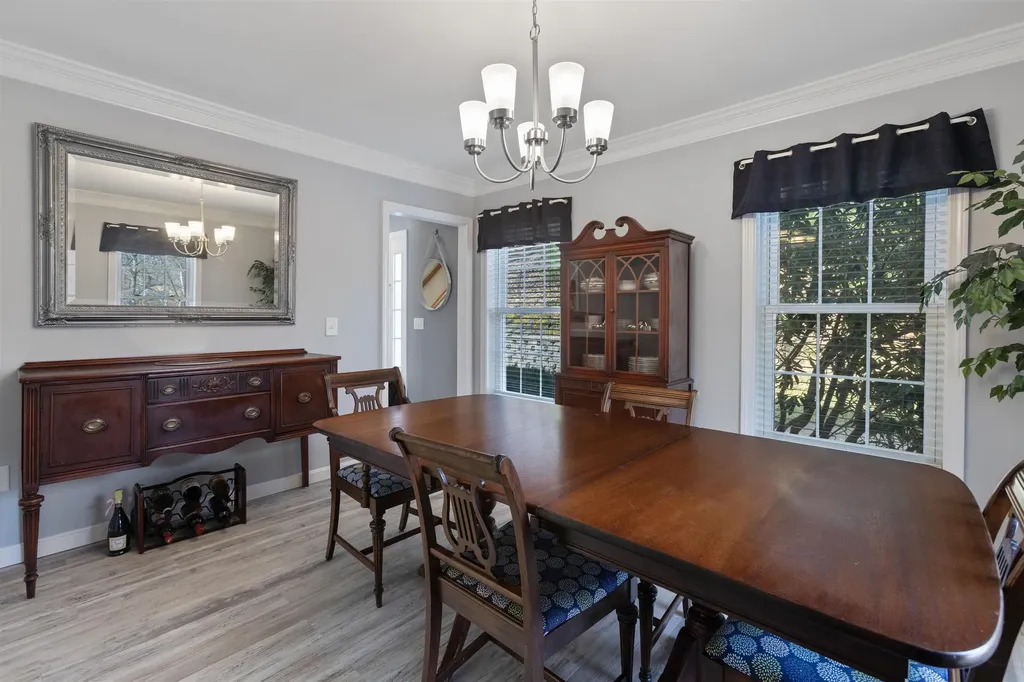 40 Fairlane Drive Bedford NH 03110