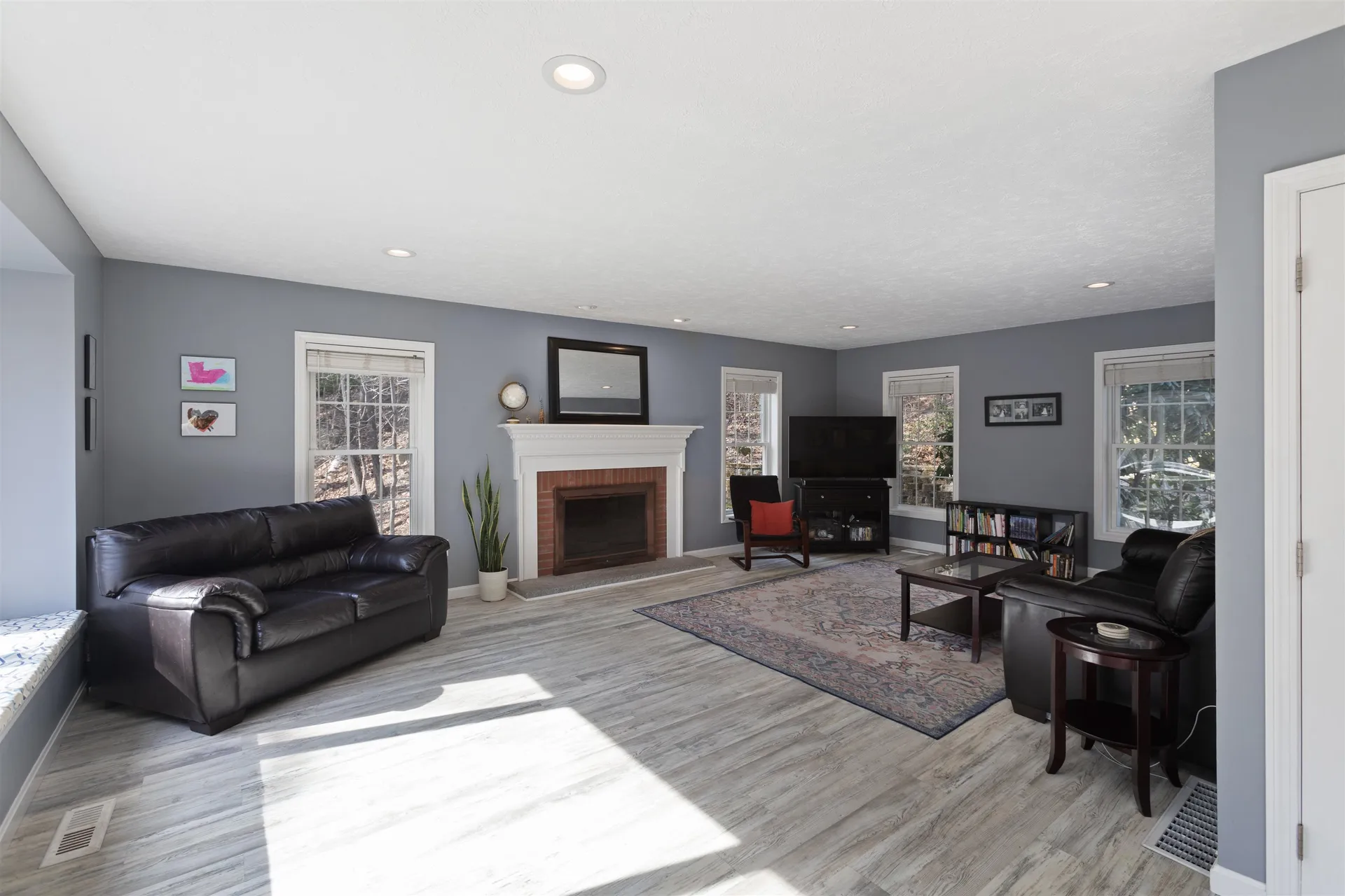 40 Fairlane Drive Bedford NH 03110