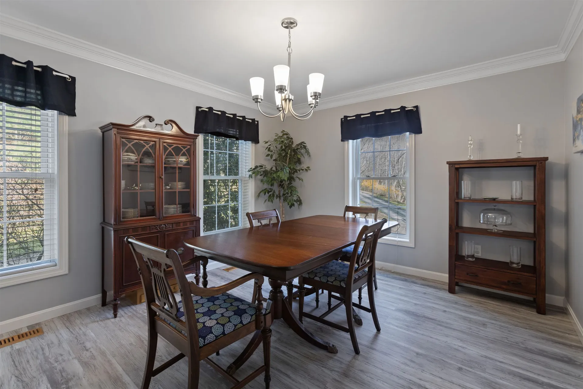 40 Fairlane Drive Bedford NH 03110