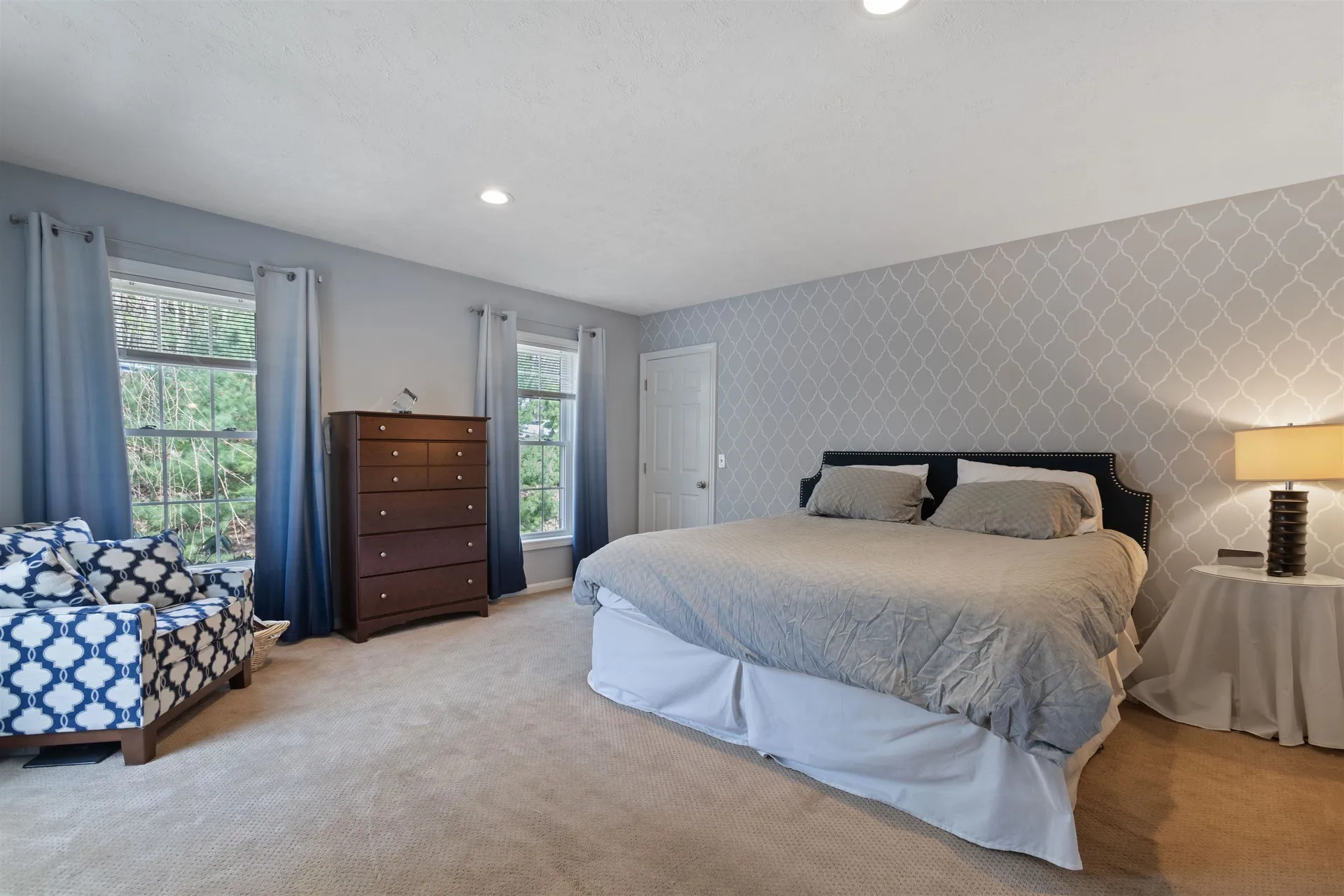 40 Fairlane Drive Bedford NH 03110