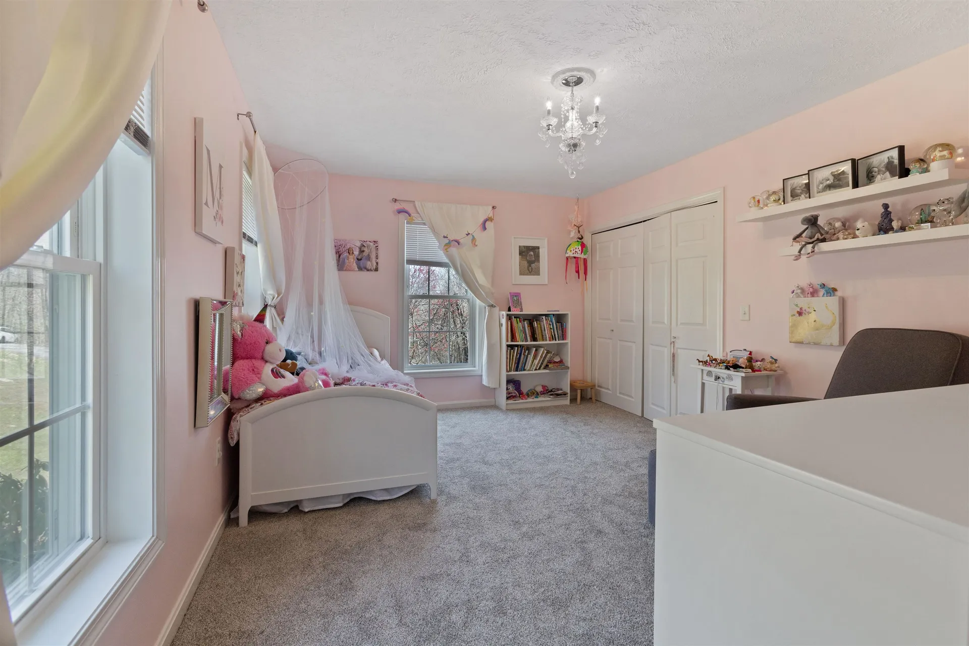 40 Fairlane Drive Bedford NH 03110