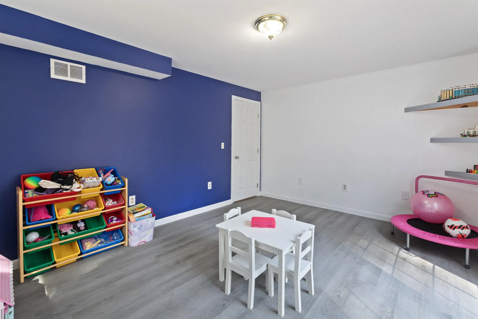 40 Fairlane Drive Bedford NH 03110