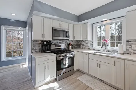 40 Fairlane Drive Bedford NH 03110